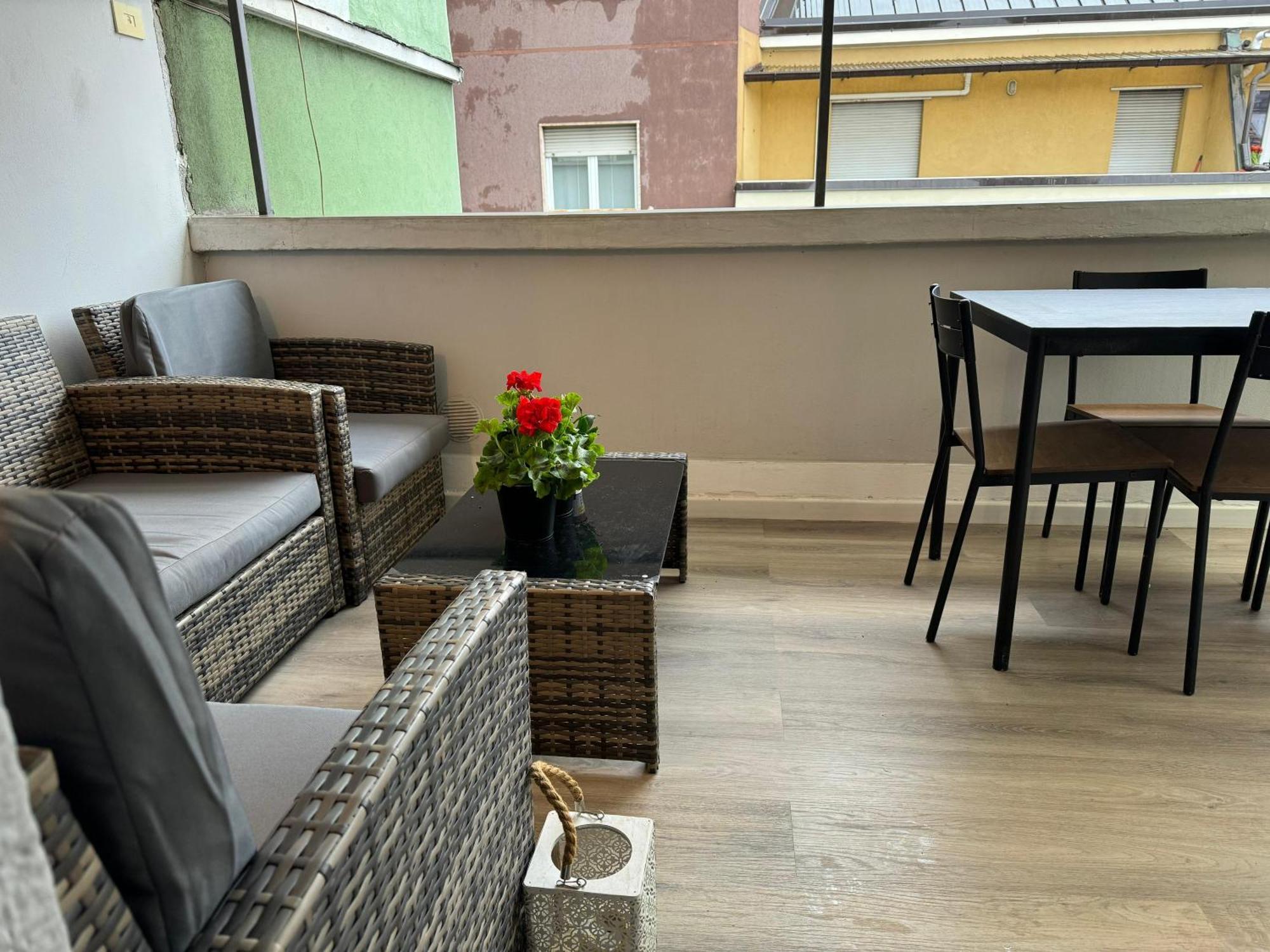 La Casa Di Tom - Homy Milano Apartamento Exterior foto